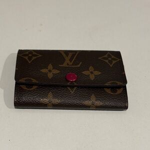 Louis Vuitton key holder